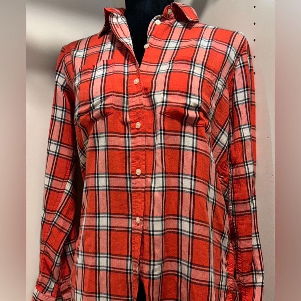 Red plaid shirt size s/p